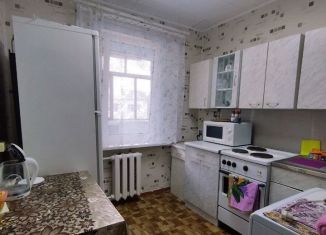 Продается 1-ком. квартира, 28 м2, Пермский край, улица Карла Маркса