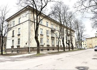 Продается двухкомнатная квартира, 57 м2, Ленинградская область, улица Киргетова, 11