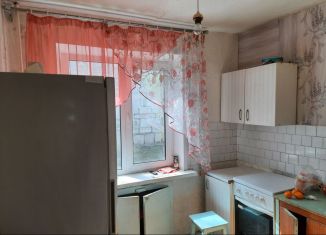 2-комнатная квартира в аренду, 46 м2, Новокуйбышевск, улица Ворошилова, 10Б