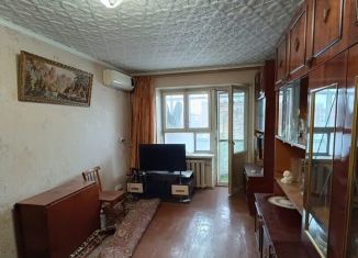 Продается 3-комнатная квартира, 54.9 м2, Астрахань, улица Николая Островского, 74