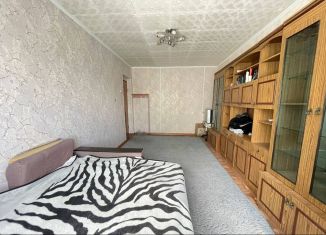 Продаю 2-комнатную квартиру, 45 м2, Новочеркасск, улица Калинина, 69
