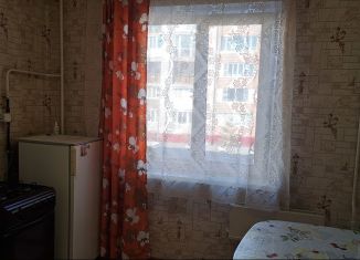 Сдаю в аренду однокомнатную квартиру, 35 м2, Омск, улица Багратиона, 23к1