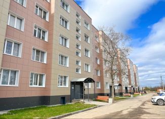 Продается четырехкомнатная квартира, 73 м2, Ленинградская область, 1-я Железнодорожная улица, 7А