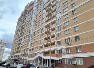 Продается двухкомнатная квартира, 53.2 м2, Липецкая область, улица Хренникова, 3
