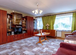 Продается 2-комнатная квартира, 65.2 м2, Ленинградская область, Комсомольская улица