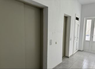 Продажа 2-комнатной квартиры, 92.8 м2, Грозный, улица Хамзата У. Орзамиева, 45