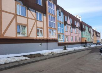 Продам 2-комнатную квартиру, 47 м2, Калуга, улица Петра Тарасова