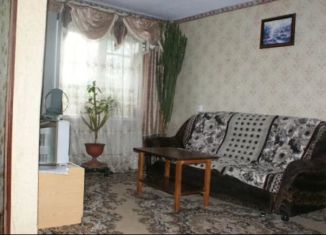 Сдается 2-комнатная квартира, 44 м2, Петропавловск-Камчатский, улица Капитана Драбкина, 1