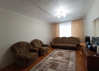 Продам 2-комнатную квартиру, 46.9 м2, Мичуринск, улица Герасимова, 143