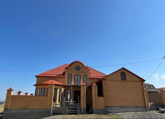 Продам дом, 600 м2, Чечня, улица С. Берсанова