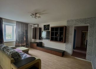Сдам 3-комнатную квартиру, 80 м2, Воронежская область, улица Домостроителей