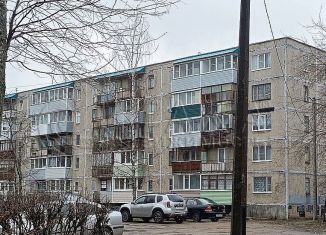 2-ком. квартира на продажу, 42 м2, Подпорожье, улица Исакова, 20А
