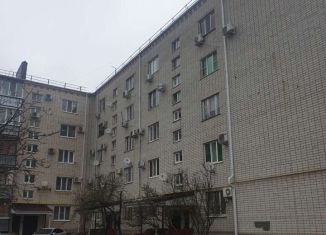 Сдам двухкомнатную квартиру, 52 м2, Славянск-на-Кубани, улица Ковтюха, 73