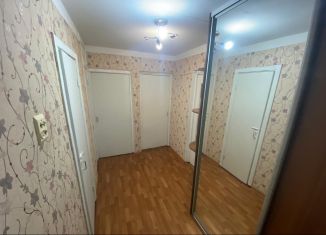 Сдается 2-комнатная квартира, 46 м2, Нижнекамск, проспект Строителей, 56