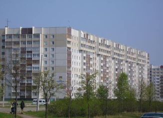 Сдается в аренду двухкомнатная квартира, 61 м2, Ульяновск, проспект Врача Сурова, 22, Заволжский район