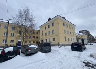 Продается 2-комнатная квартира, 60 м2, Карелия, улица Советов, 17