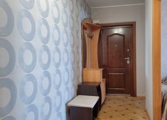 3-комнатная квартира на продажу, 69.9 м2, Сосновоборск, улица Ленинского Комсомола, 32
