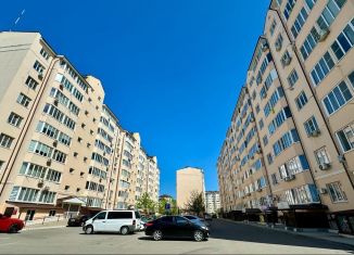 Продажа трехкомнатной квартиры, 95 м2, Ставропольский край, Оранжерейная улица, 17к3