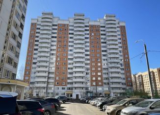 Продается однокомнатная квартира, 50 м2, Серпухов, Юбилейная улица, 19