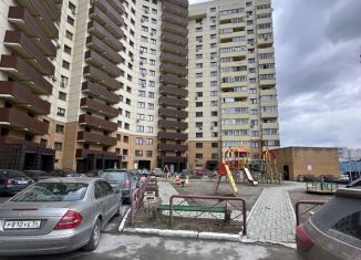 Продаю пятикомнатную квартиру, 187 м2, Новосибирская область, Военная улица