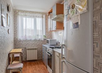 Продается 2-ком. квартира, 43.2 м2, Екатеринбург, улица Академика Бардина, 19, улица Академика Бардина