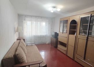 Продаю 2-комнатную квартиру, 45 м2, Новосибирск, улица Ватутина, 11, метро Студенческая