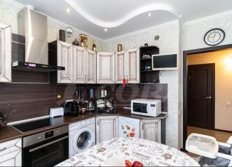 Продается двухкомнатная квартира, 57 м2, Тюменская область, улица Михаила Сперанского, 17