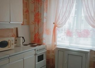 Продаю 3-комнатную квартиру, 58 м2, Кемеровская область, улица Тольятти, 53