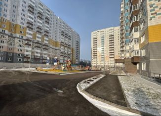 Продается трехкомнатная квартира, 77 м2, Красноярский край, улица Елены Стасовой, 48А
