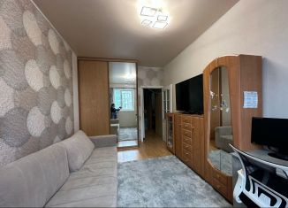 Продается 2-ком. квартира, 54.2 м2, Мурманская область, улица Капитана Маклакова, 27