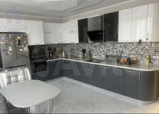 Продам 3-ком. квартиру, 95 м2, Воронеж, Олимпийский бульвар, 6, ЖК Ботанический сад