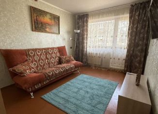 Сдам 3-комнатную квартиру, 59 м2, Кстово, улица Жуковского, 4