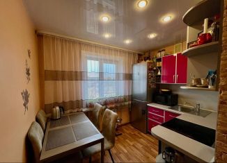 Продается 2-ком. квартира, 50 м2, Шелехов, микрорайон Привокзальный, 18