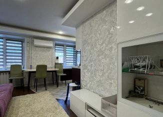 Продается 2-ком. квартира, 42.5 м2, Луховицы, улица Мира, 13