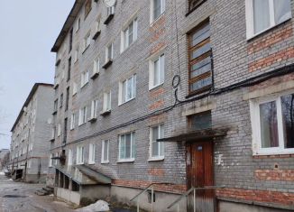 Продам 1-ком. квартиру, 32.5 м2, Мурманская область, Парковая улица, 14