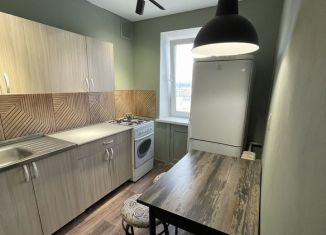 Продажа 1-комнатной квартиры, 29.9 м2, Магнитогорск, улица имени Газеты Правда, 10/1