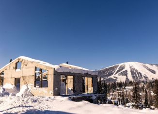 Продам дом, 246 м2, поселок городского типа Шерегеш, Славянская улица