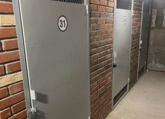 Продаю гараж, 10 м2, Киров, улица Капитана Дорофеева, 5