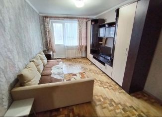 Сдается 2-комнатная квартира, 48 м2, Луга, улица Кингисеппа, 10