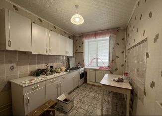 Продам 2-комнатную квартиру, 52 м2, Кумертау, улица Машиностроителей, 4