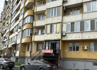 Продаю торговую площадь, 70 м2, Махачкала, улица Бейбулатова, 4, Ленинский внутригородской район