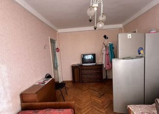 Сдается в аренду 2-комнатная квартира, 40 м2, Кингисепп, улица Жукова, 8