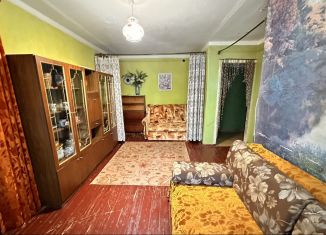Продается двухкомнатная квартира, 44.6 м2, Кстово, улица 40 лет Октября, 13