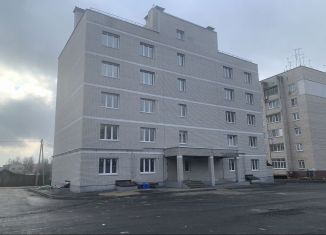 Продам 1-ком. квартиру, 43 м2, Калуга, улица Белинского, 9