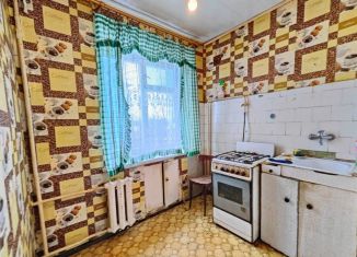 Продаю 2-комнатную квартиру, 40 м2, Сергиев Посад, Центральная улица, 1