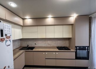 Продам 2-ком. квартиру, 53.9 м2, Татарстан, улица Азата Аббасова, 10