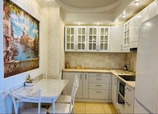 1-комнатная квартира на продажу, 45 м2, Саратов, улица имени Е.И. Пугачёва, 51Б, ЖК Лазурный