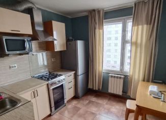 Сдаю в аренду 1-комнатную квартиру, 39 м2, посёлок Парголово, улица Первого Мая, 107к2