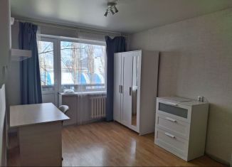 Сдаю 1-ком. квартиру, 32 м2, Чебоксары, улица Тимофея Кривова, 3, Московский район