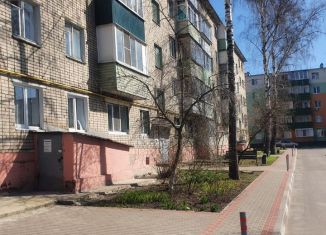 Продам 2-ком. квартиру, 48 м2, Старый Оскол, микрорайон Приборостроитель, 2